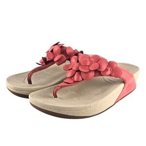 FitFlop Women's Fleurs Leather Raised Red Flower Thong Comfort Sandals Size 6